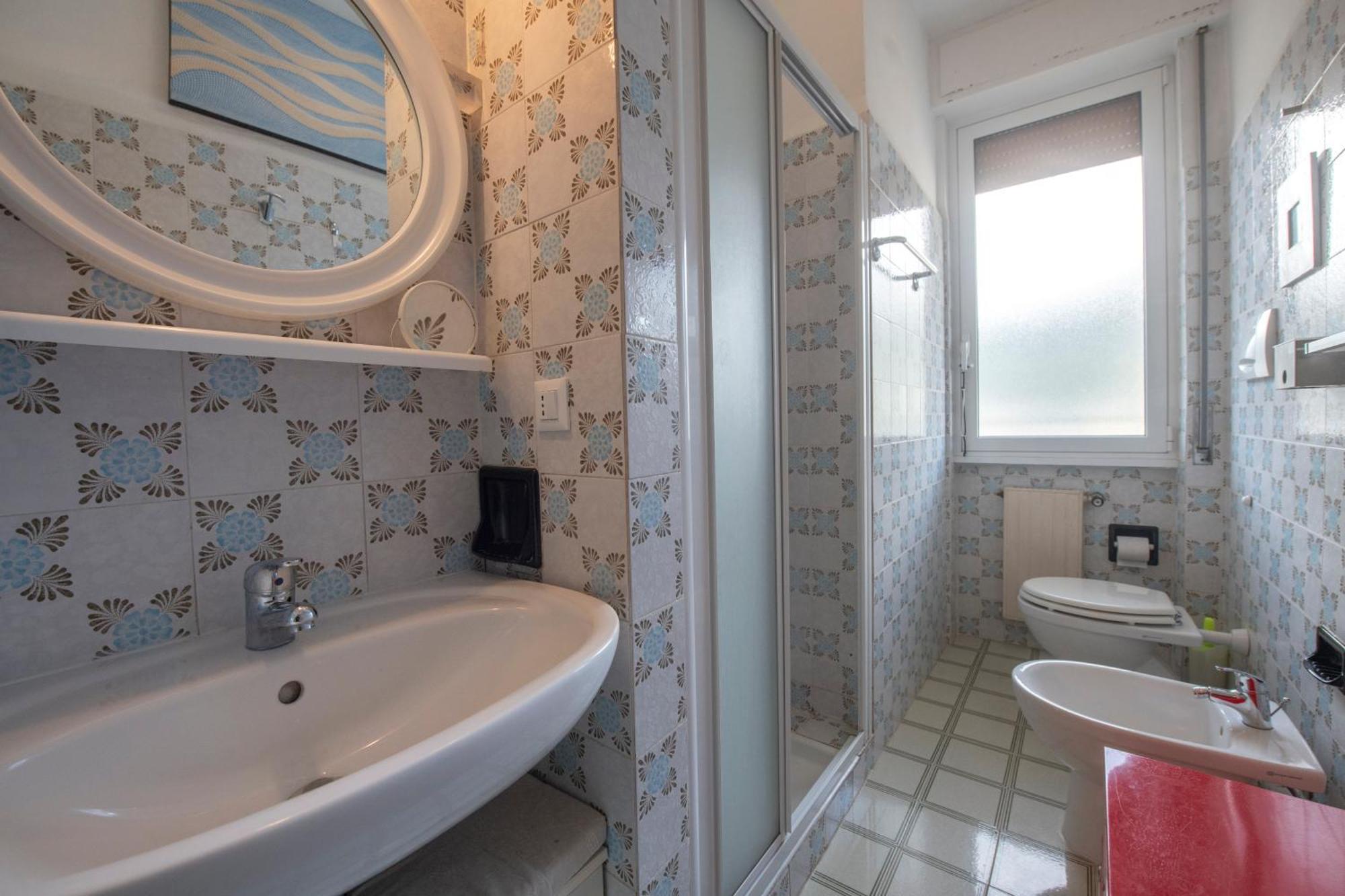 239 - Casa Del Sole Vista Mare - 5minuti A Piedi Dal Mare - Parcheggio Privato Apartment *