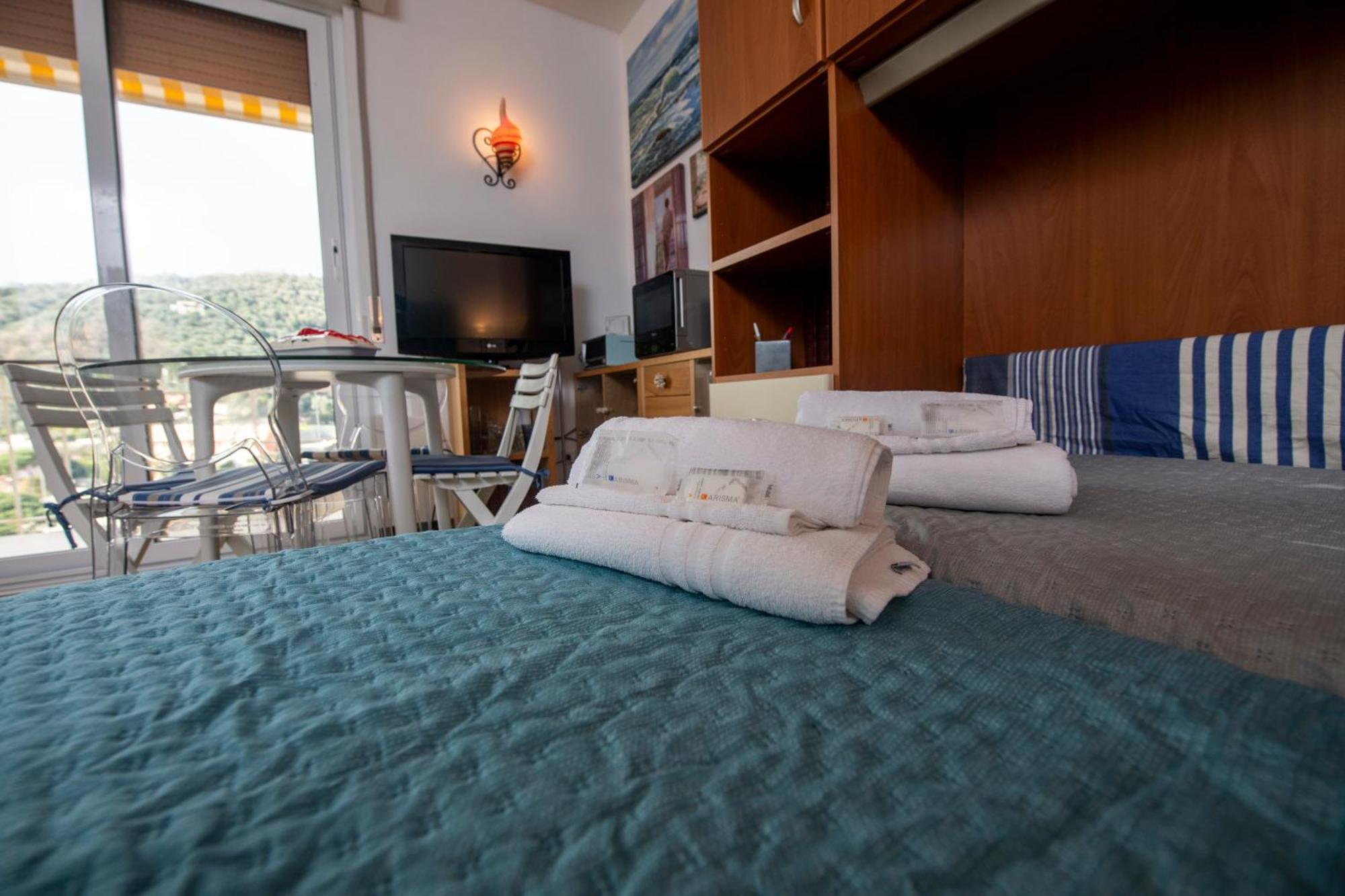 239 - Casa Del Sole Vista Mare - 5minuti A Piedi Dal Mare - Parcheggio Privato * Moneglia